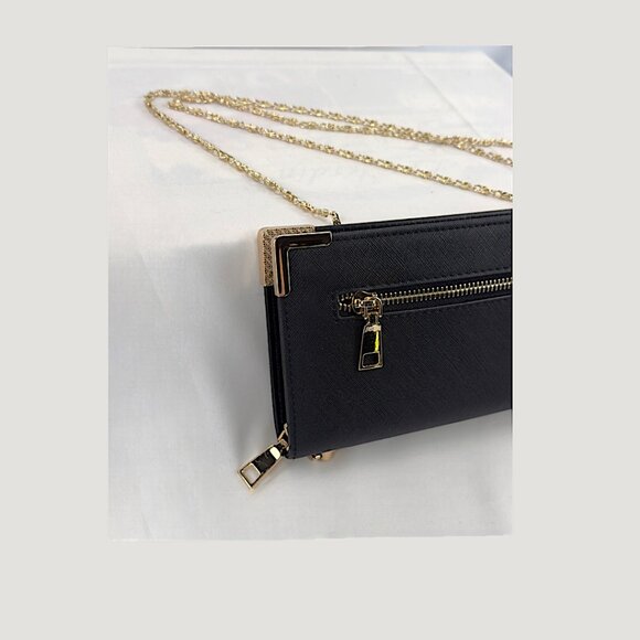 Elegant Black Faux Leather Chain Clutch / Shoulder Bag with Gold Accents - Picture 5 of 7